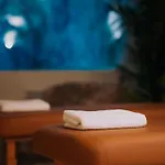 Hotel Black