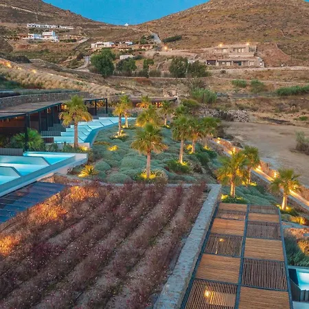 Black Ftelia (Mykonos)