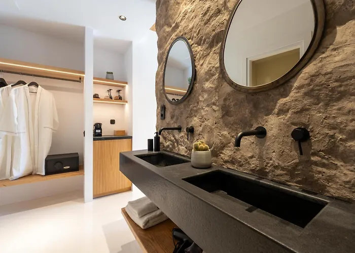 Black Отель Фтелия