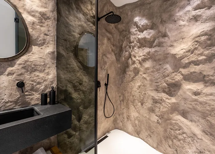 Отель Black Фтелия