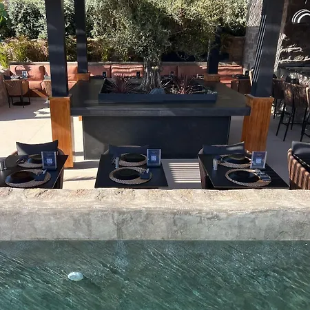 Black Hotel