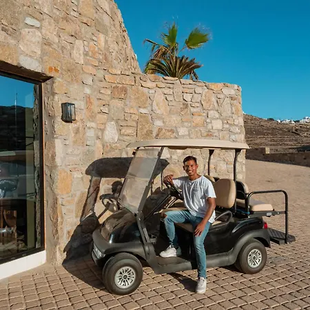 Black 5* Ftelia (Mykonos)